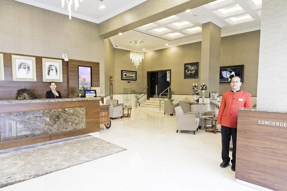 Emirates Plaza 2*
